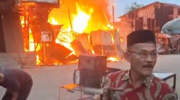 Tiga Ruko Di Kecamatan Sungai Raya Ludes Di Mangsa Si Jago Merah