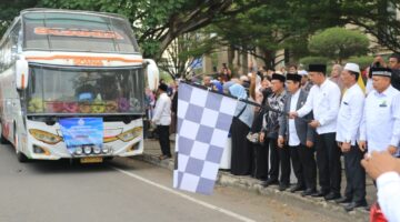Wakil Wali Kota Lhokseumawe Lepas 179 Jamaah Calon Haji, Pesankan Rasa Syukur Dan Ketulusan Niat